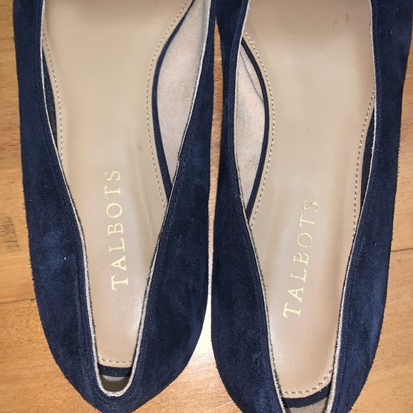 Talbots Ryan Navy Novelty Suede Holiday Christmas Tree Embroidered Slip Ons 8.5M - Picture 10 of 11